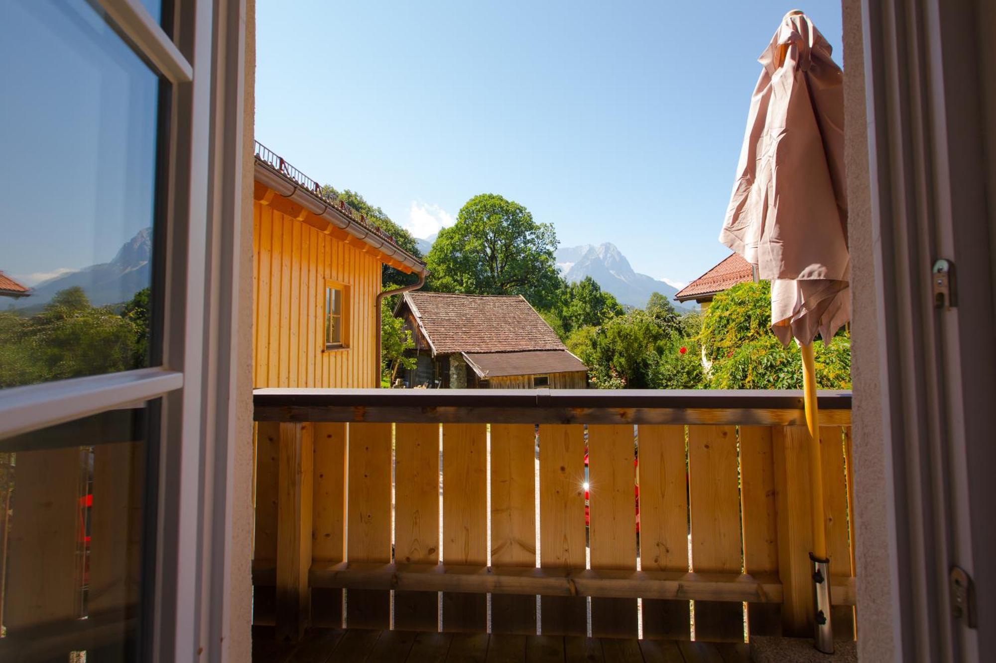 Bio Ferienwohnungen Im Lieblingsort 1868 Garmisch-Partenkirchen Exteriör bild